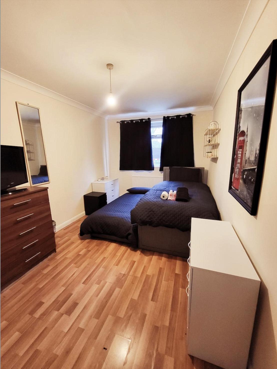 Huge And Affordable 3 Bedroom Flat In Hammersmith For 7 People With Welcome Breakfast Londres Exterior foto