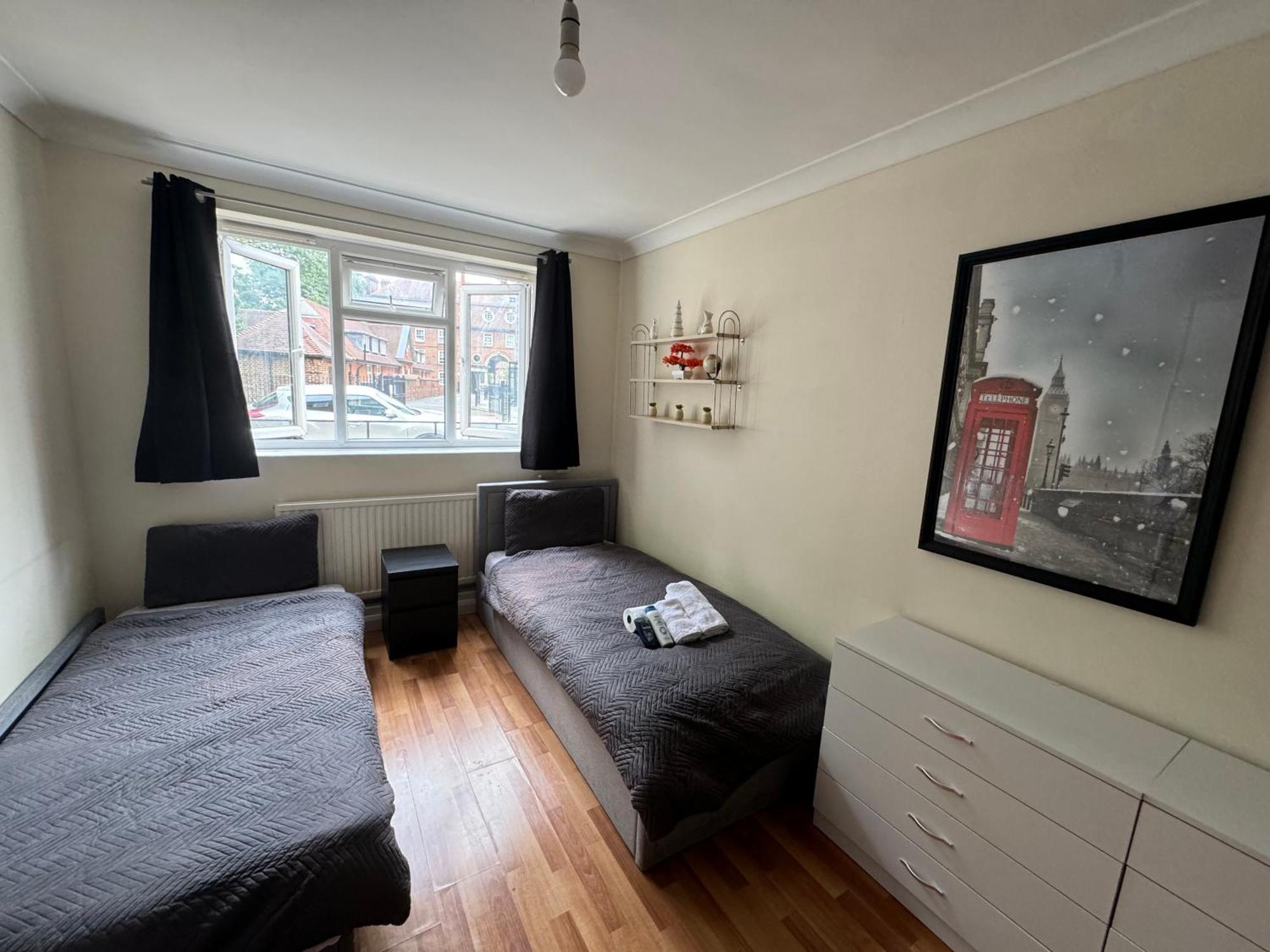 Huge And Affordable 3 Bedroom Flat In Hammersmith For 7 People With Welcome Breakfast Londres Exterior foto