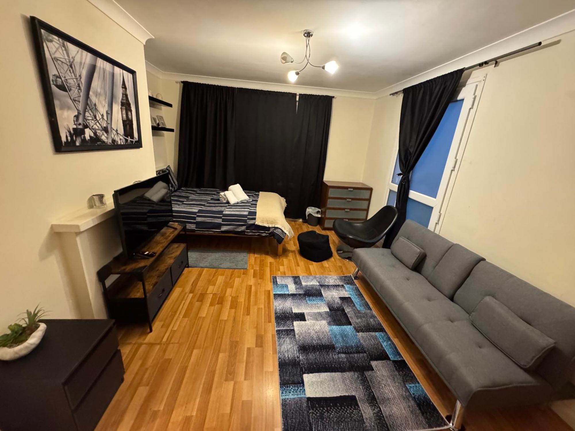 Huge And Affordable 3 Bedroom Flat In Hammersmith For 7 People With Welcome Breakfast Londres Exterior foto